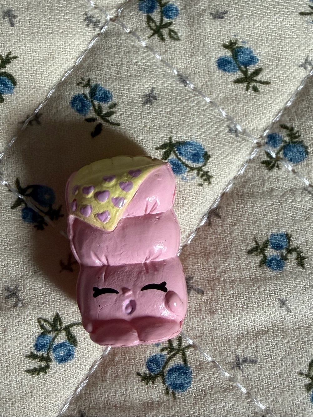 Snoozy Sleeping Bag season 7 shopkins